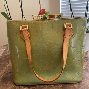 LOUIS VUITTON TOTE